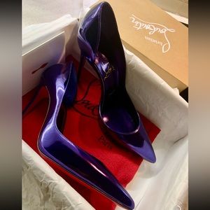 NEW Christian Louboutin pumps in purple